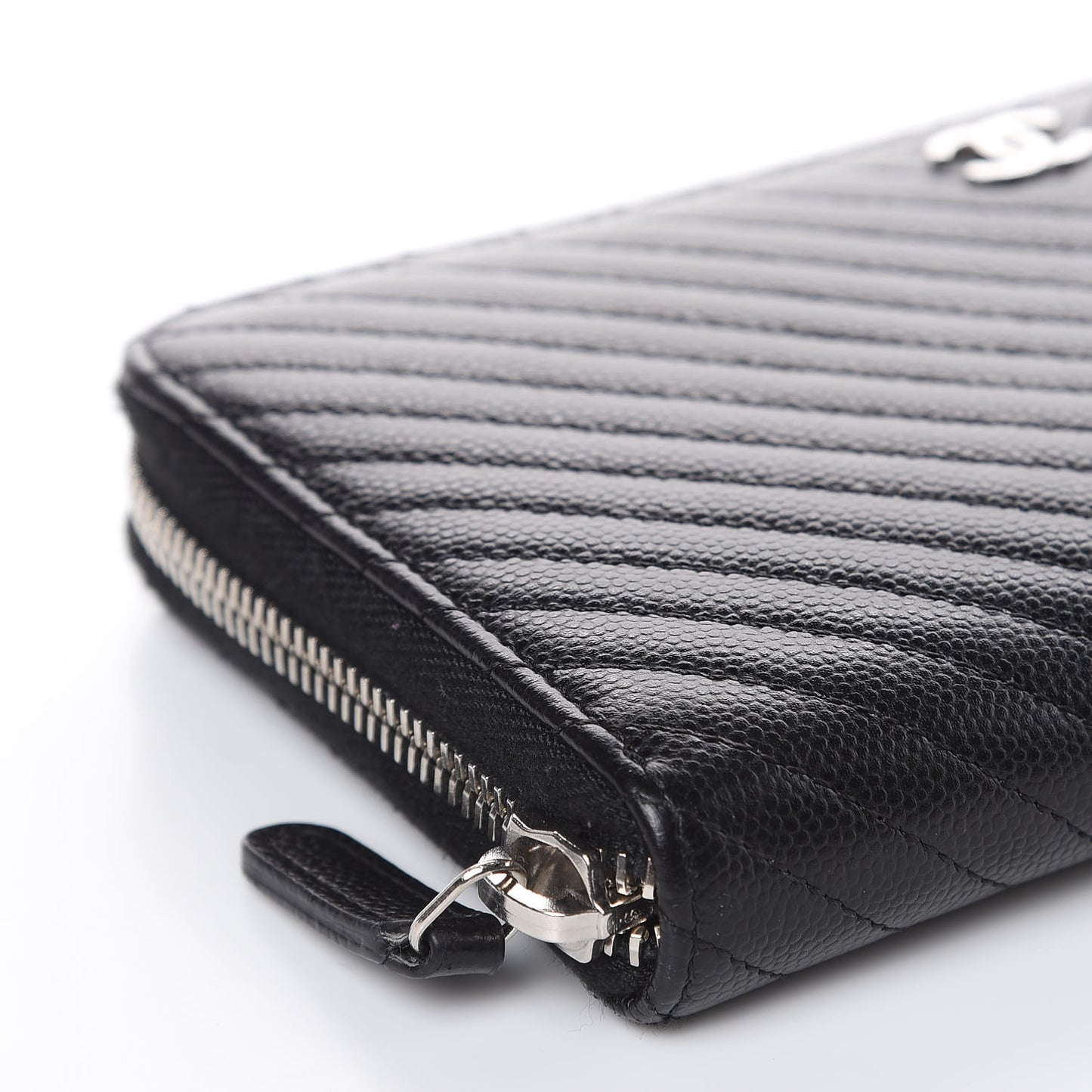 Caviar Chevron Quilted Large Gusset Zip Around Wallet Black