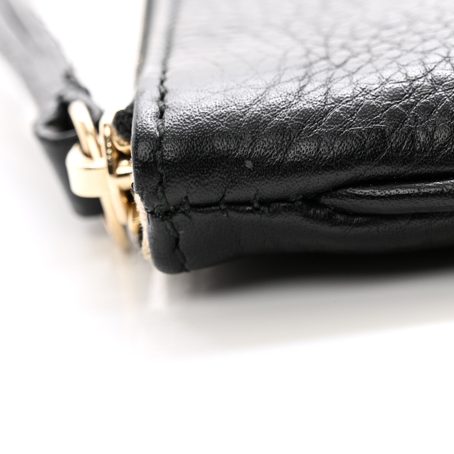 Gucci Pebbled Calfskin Soho Wristlet Black 8 of 8