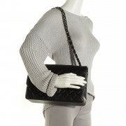 Caviar Quilted Jumbo Double Flap Black
