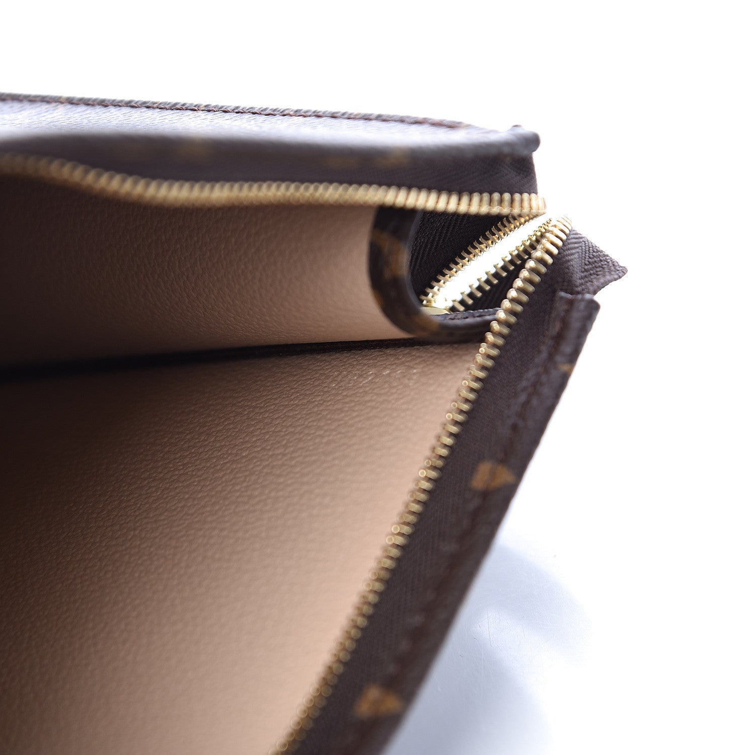 Louis Vuitton Monogram Toiletry Pouch 19 7 of 10