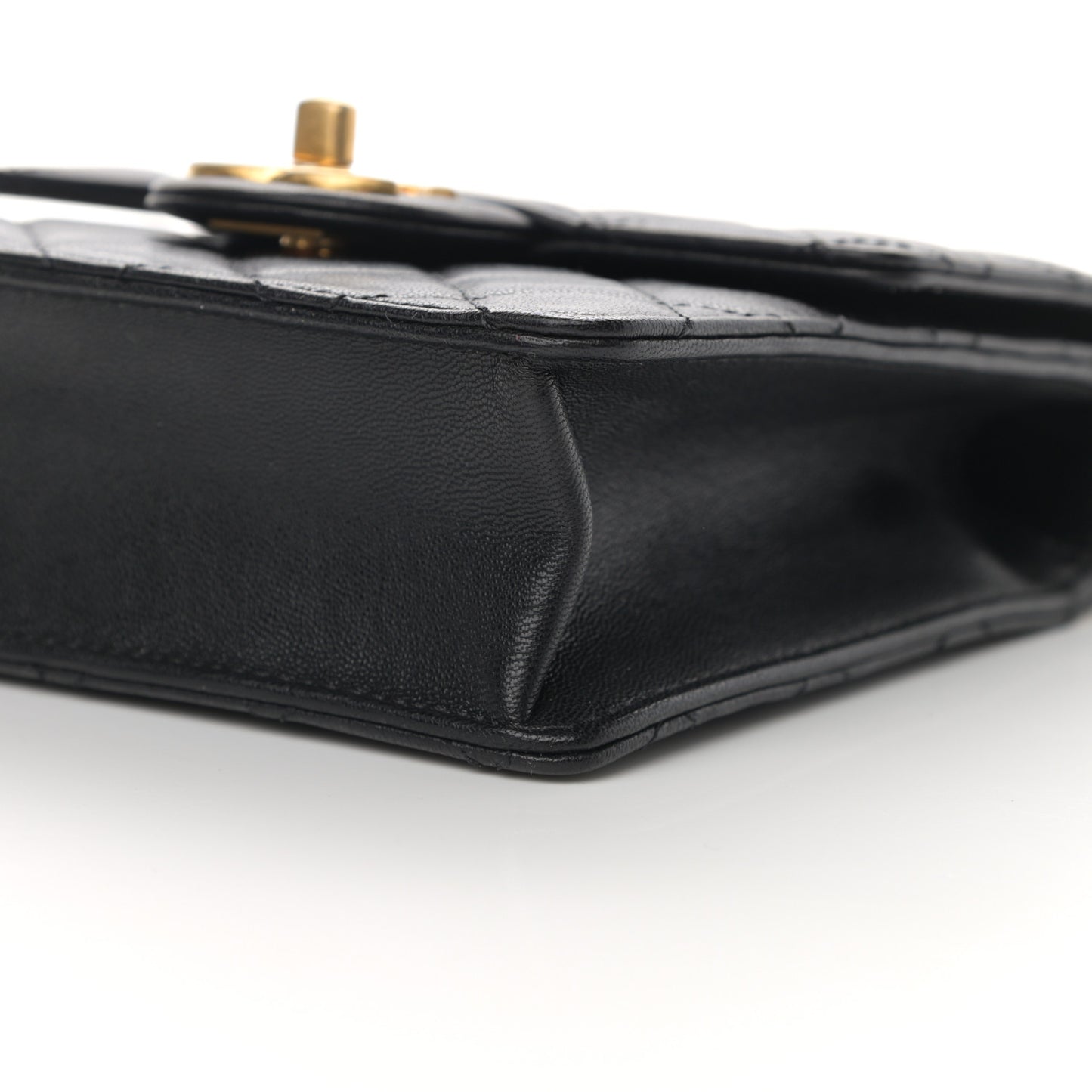 Goatskin Quilted Chic Pearls Flap Black