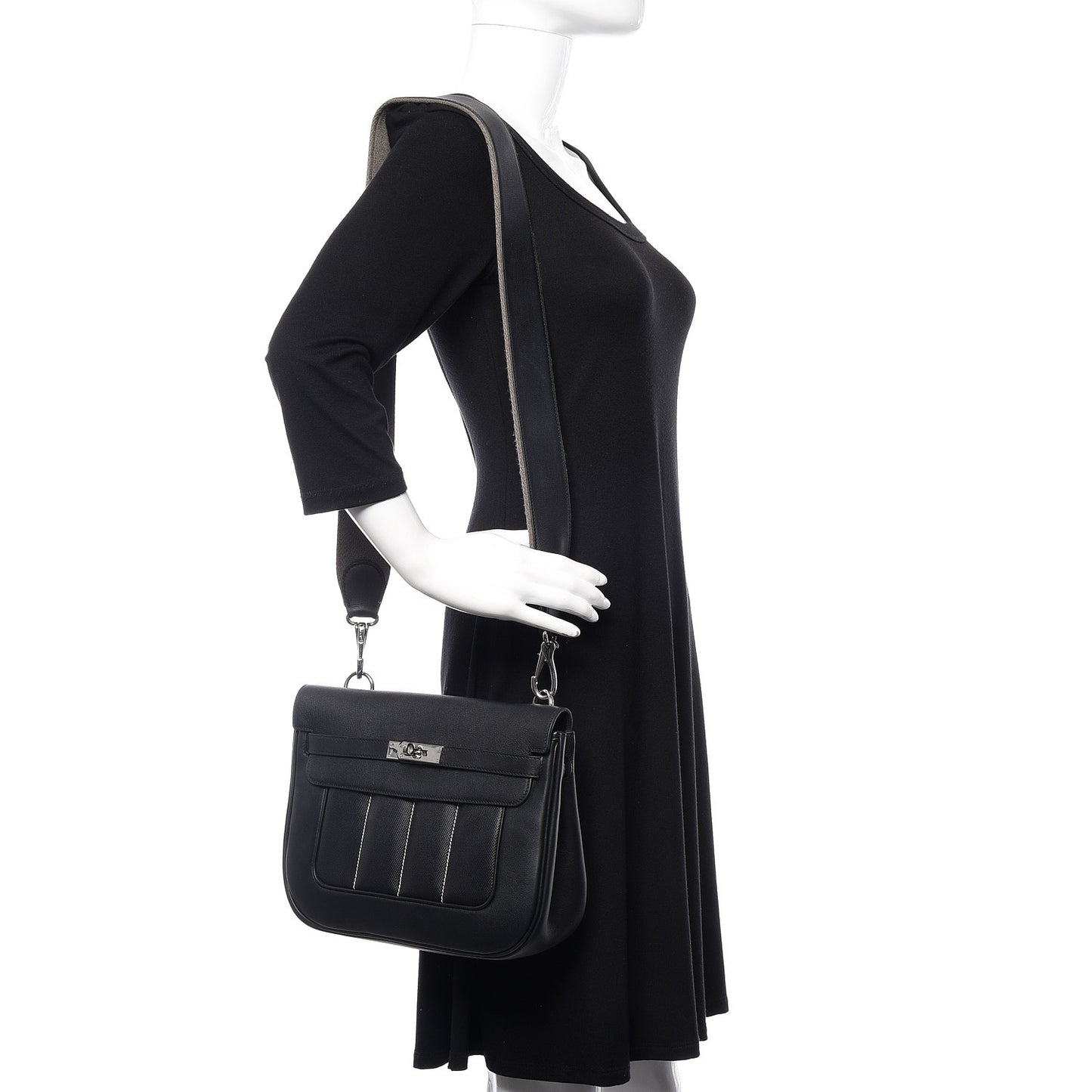 Veau Swift Perforated Sac Berline 28 Black