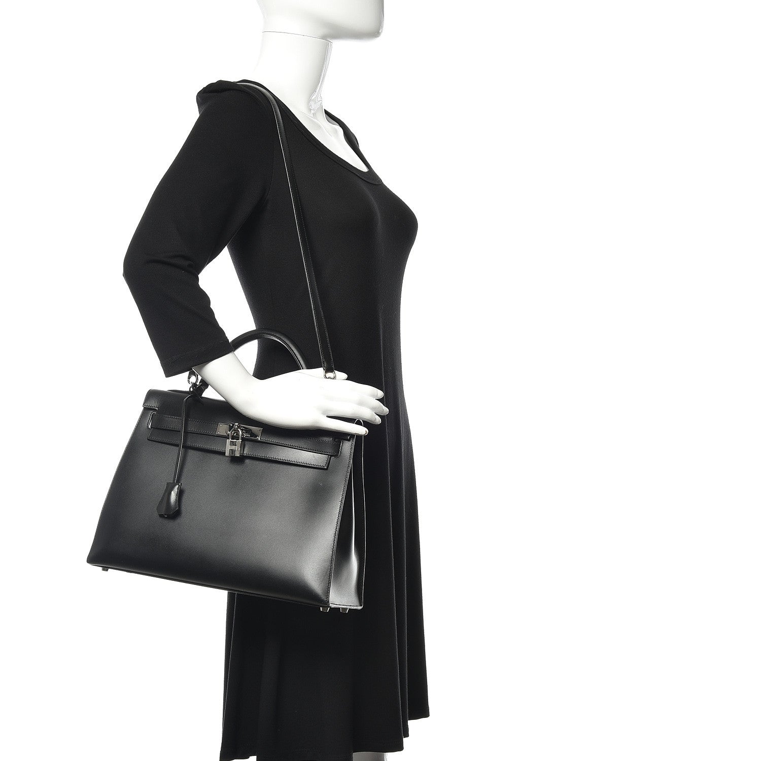 Hermes Chamonix Kelly Sellier 32 Black 2 of 39