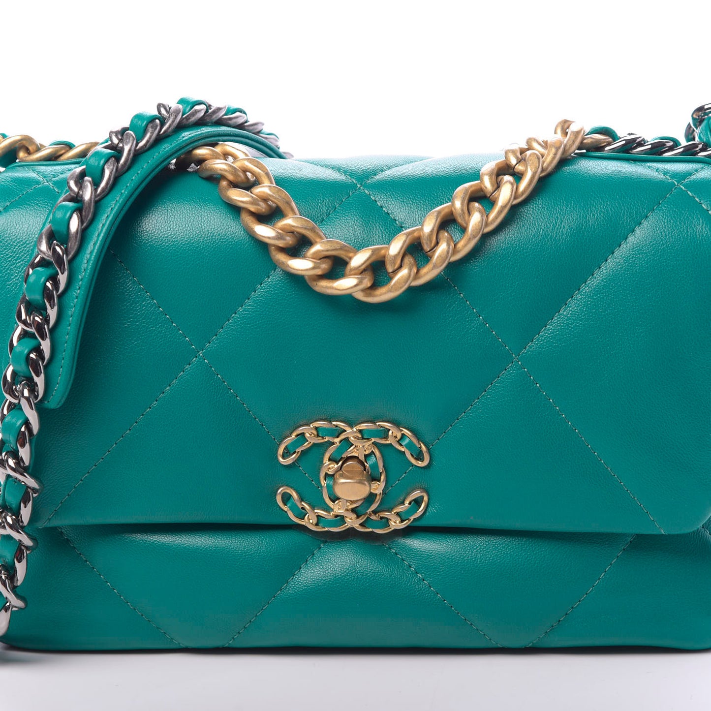 Lambskin Quilted Medium 19 Flap Green