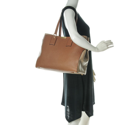 Burberry Heritage Grain Large Clarborough Tote Taupe Brown 2 of 7