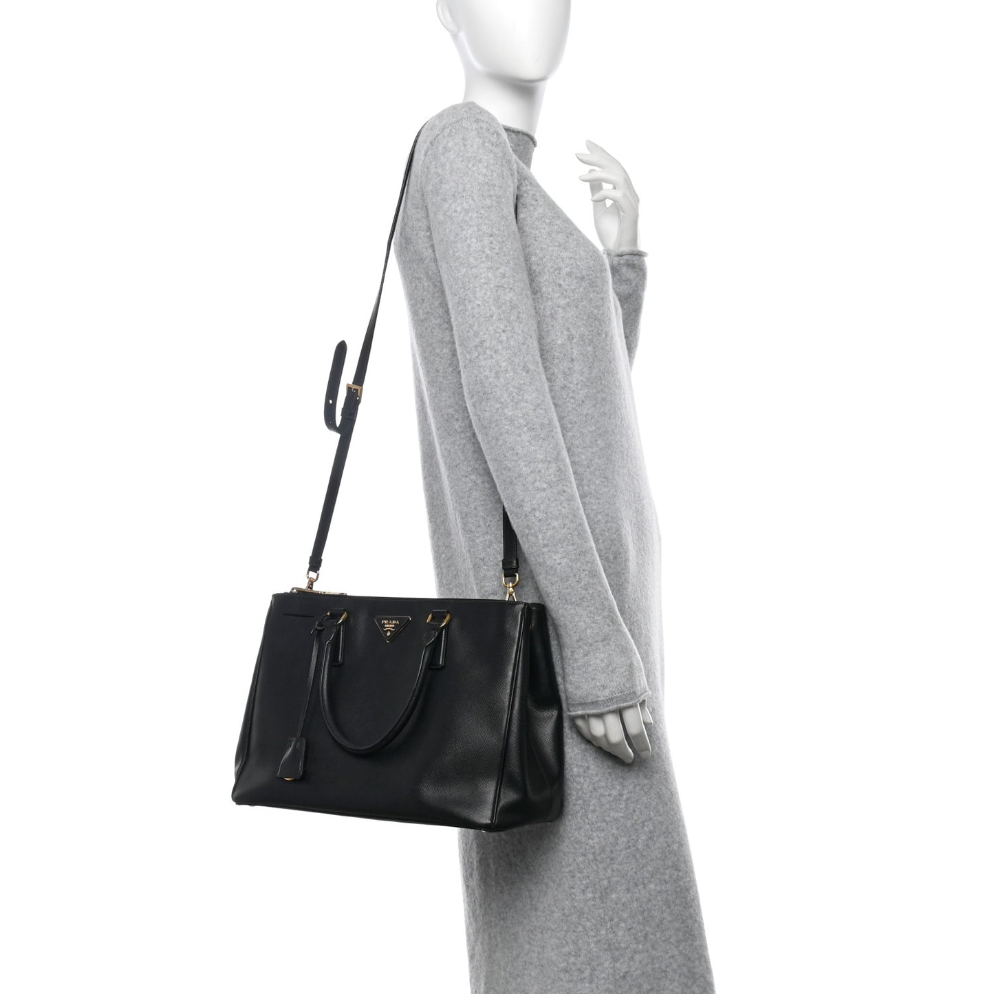 Saffiano Lux Large Galleria Double Zip Black