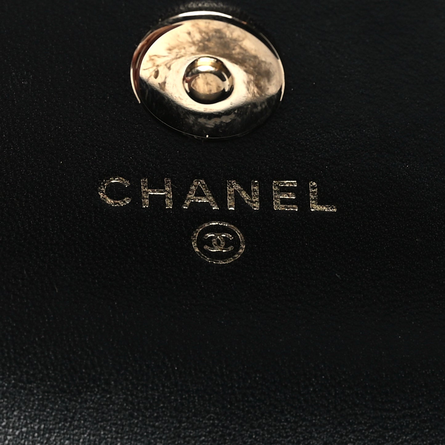 Lambskin Quilted Pearl Card Holder With Chain Black
