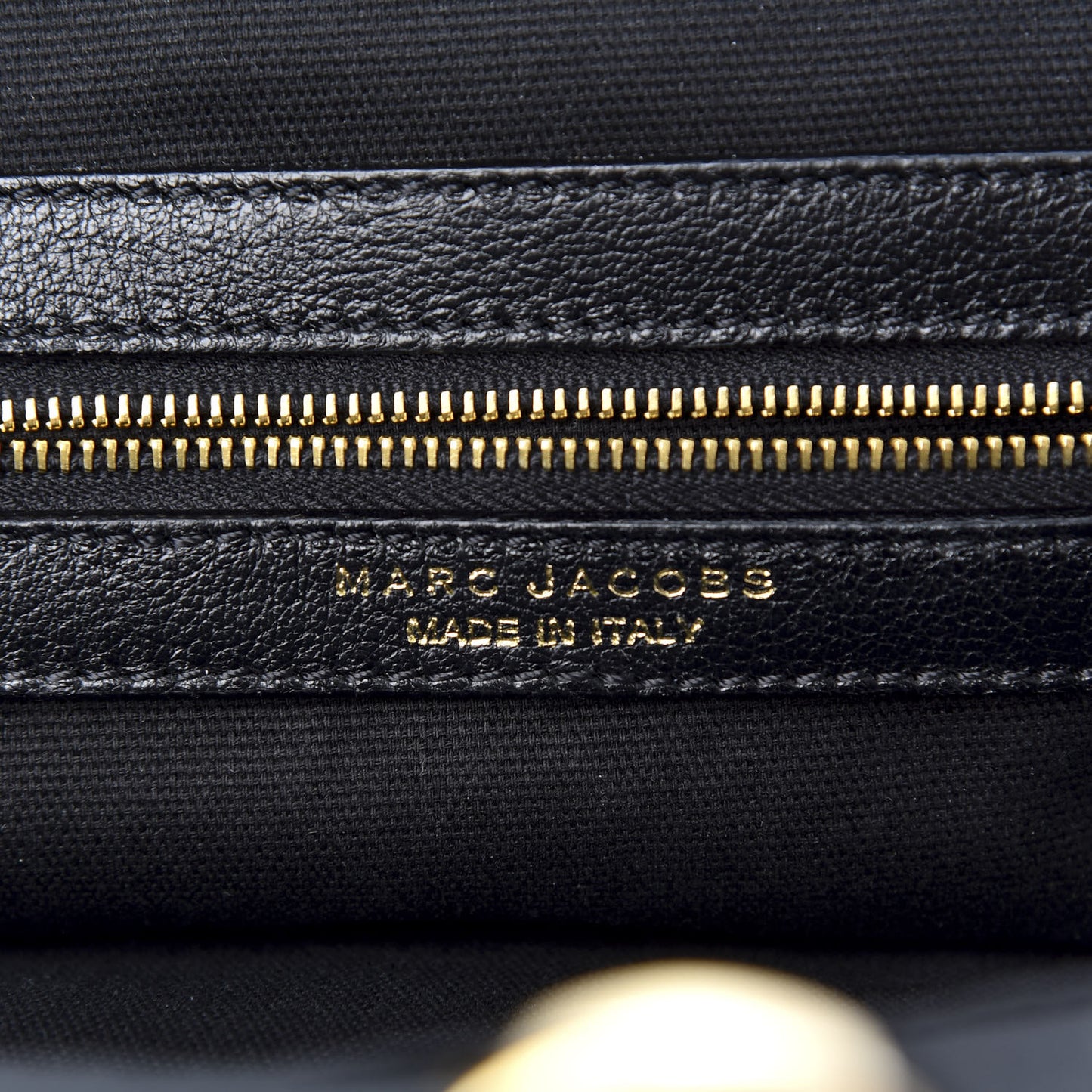 Calfskin Quilted Stam Black