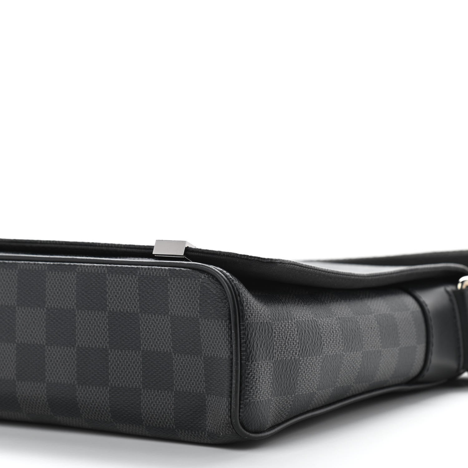 Louis Vuitton Damier Graphite District PM 9 of 10