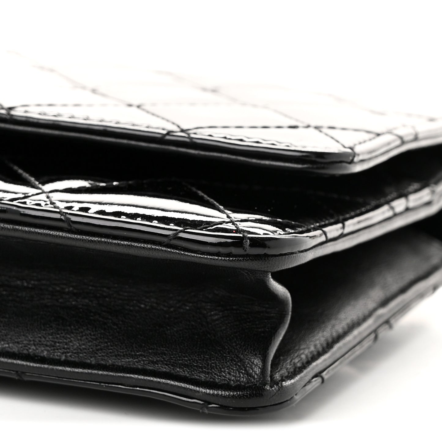 Patent Quilted Wallet On Chain WOC Black