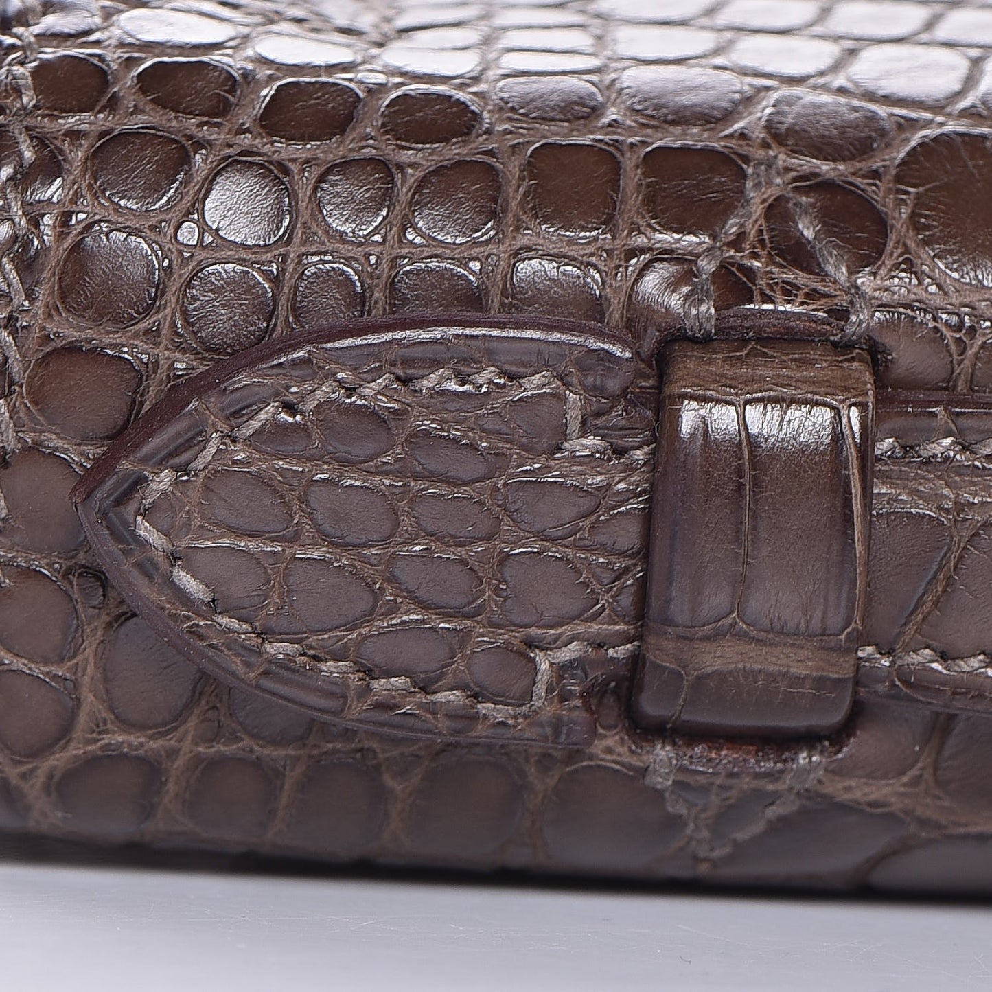 Matte Alligator Kelly Pochette Ebene