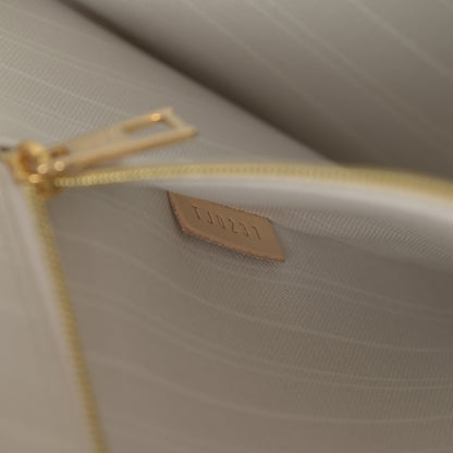 Louis Vuitton Monogram Giant By The Pool Onthego GM Brume 11 of 13