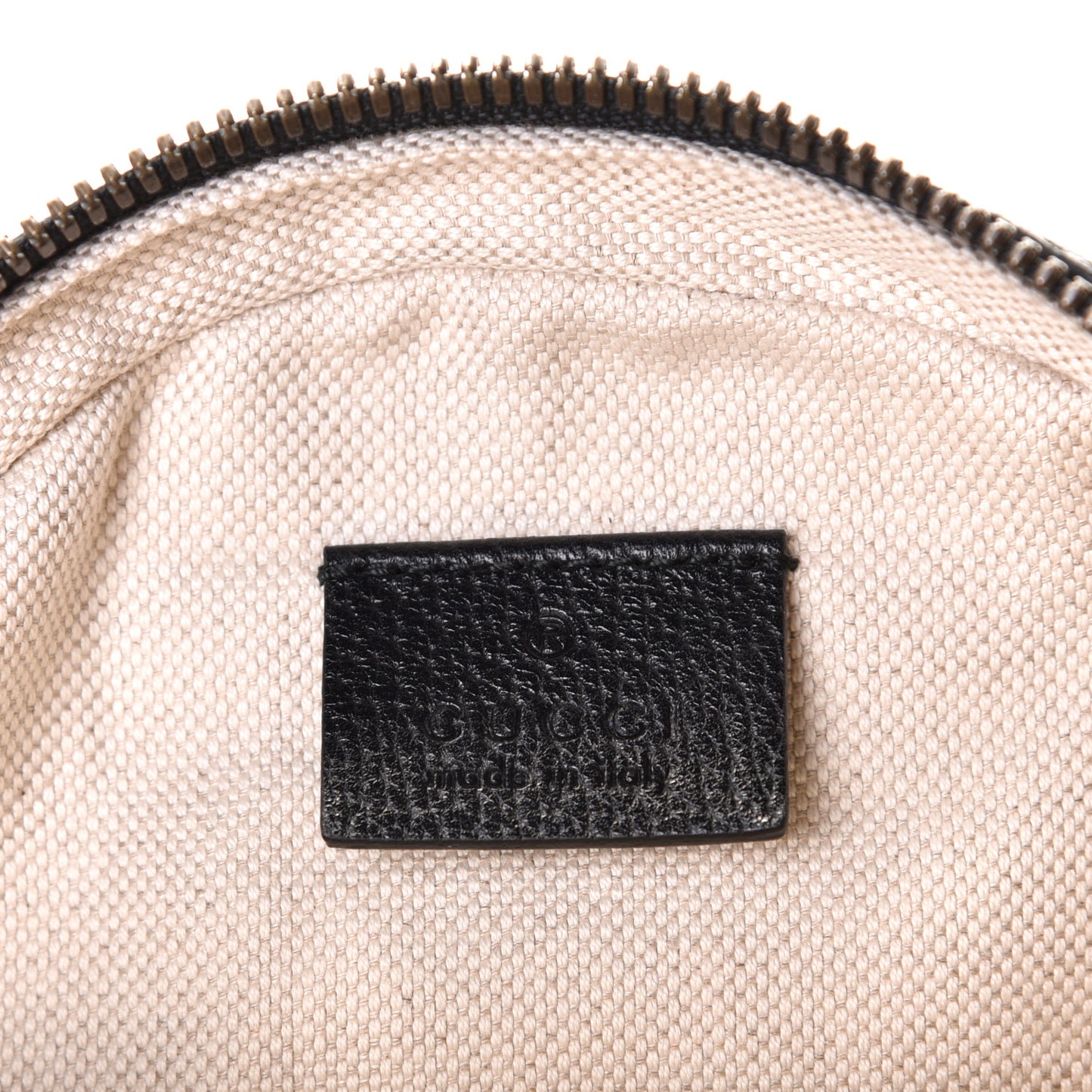 Velvet GG Monogram Textured Calfskin Round Shoulder Bag Red Cipria Black