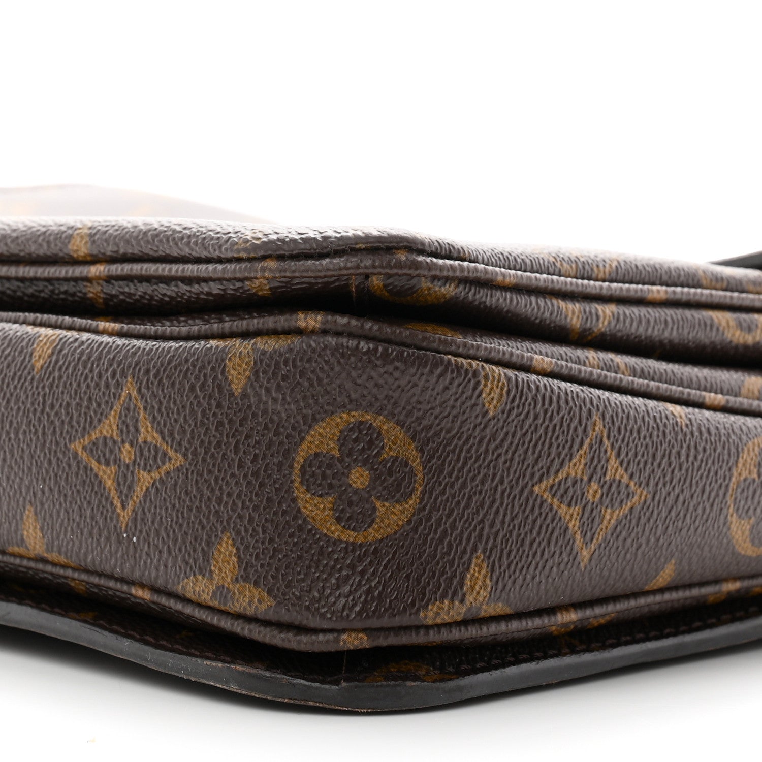 Louis Vuitton Monogram Pochette Metis 10 of 13