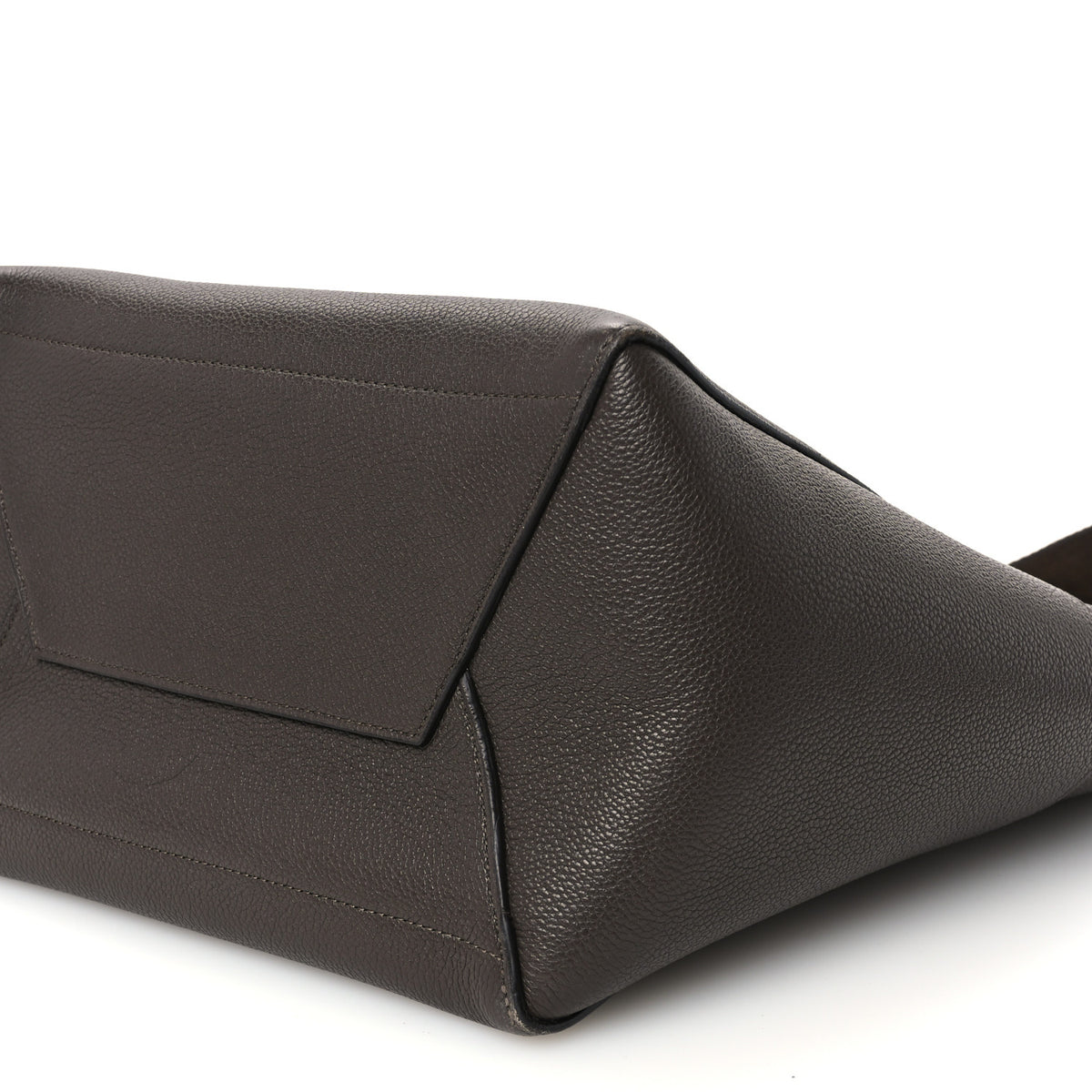Soft Grained Calfskin Sangle Bucket Bag Ecorce