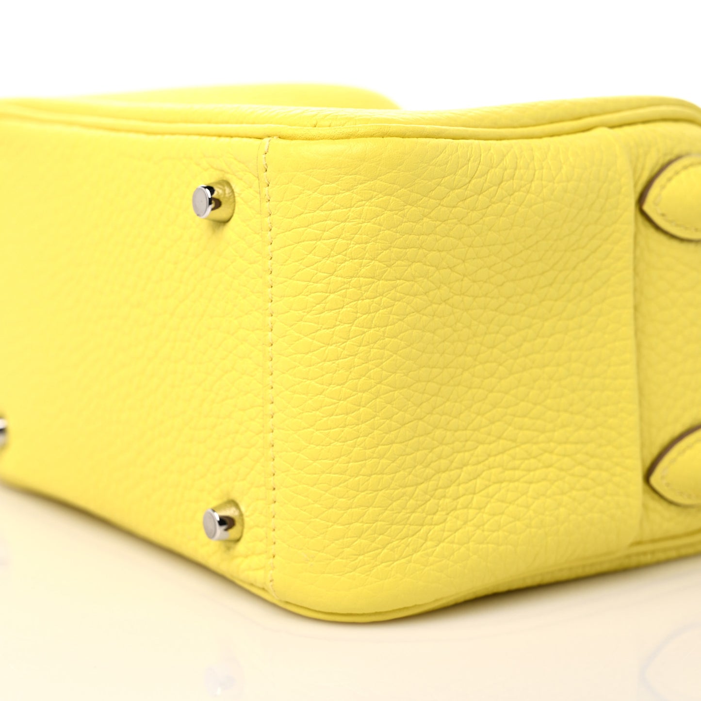 Taurillon Clemence Mini Lindy 20 Lime