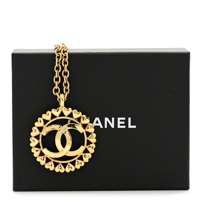 Chanel Metal CC Heart Medallion Chain Pendant Necklace Gold 6 of 6