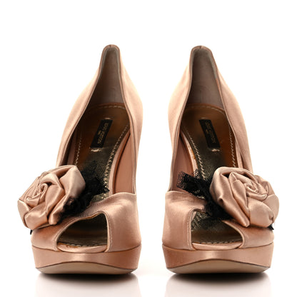 Louis Vuitton Satin Flower Embellished Pumps 38.5 Blush 2 of 8