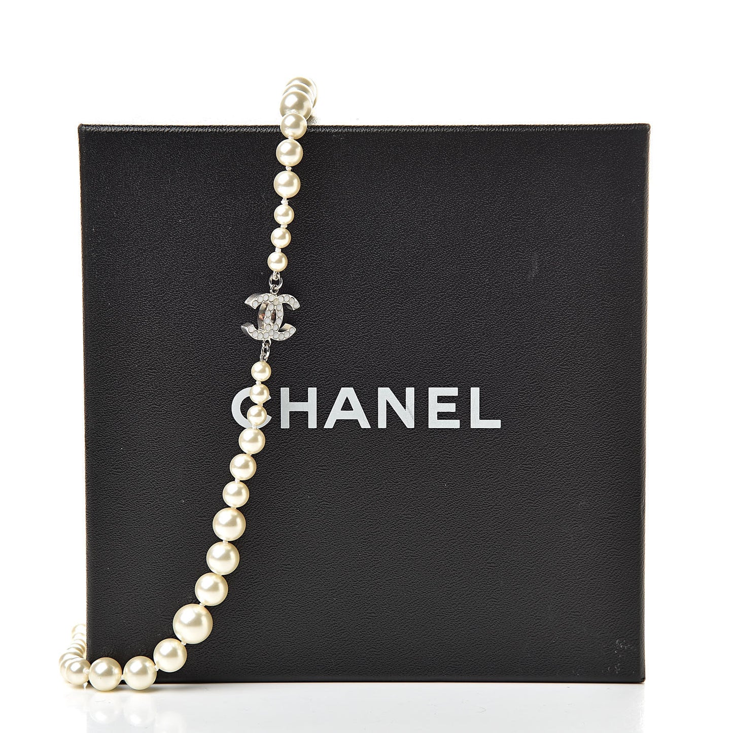 Graduated Pearl CC Long Necklace Silver