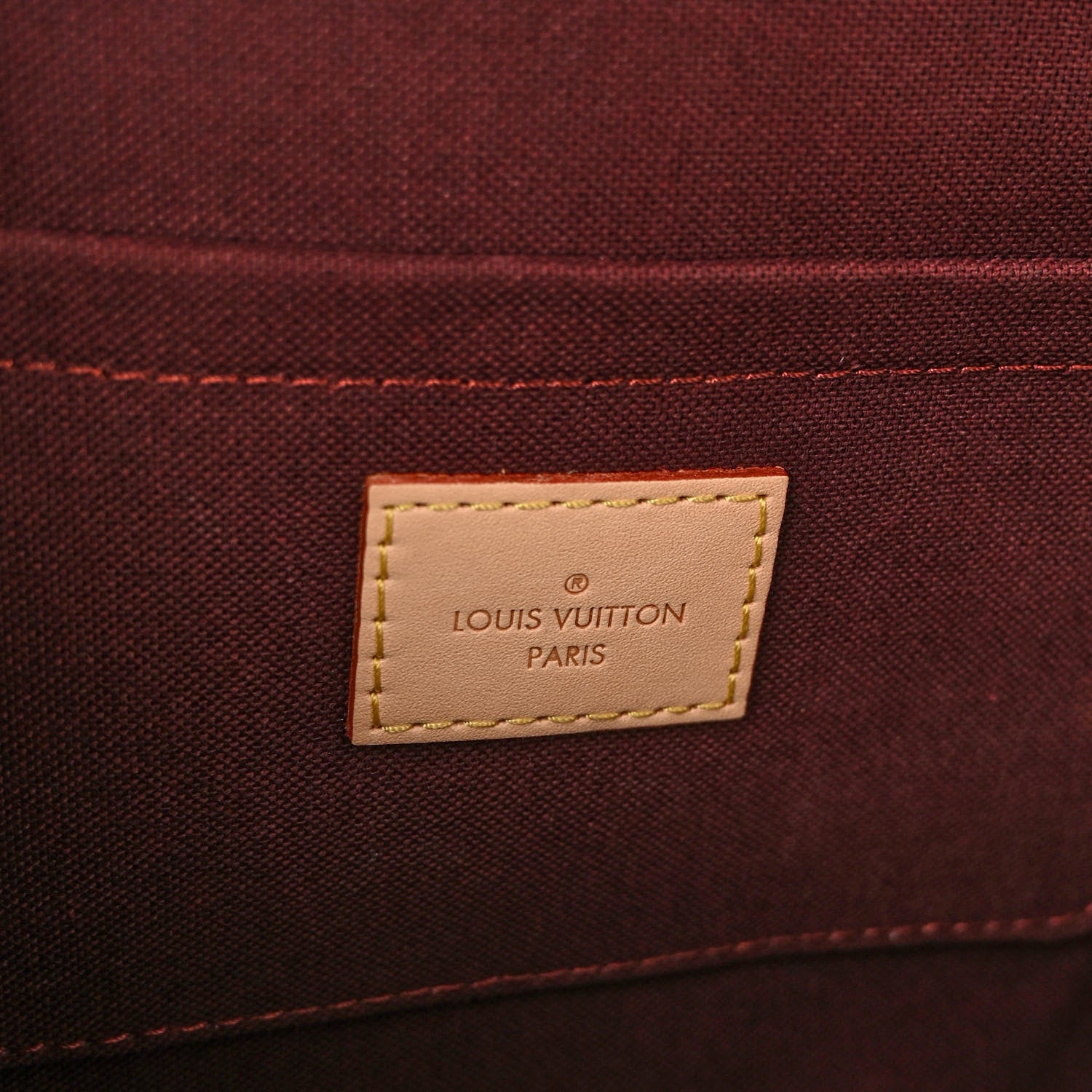 Louis Vuitton Monogram Favorite MM 6 of 9