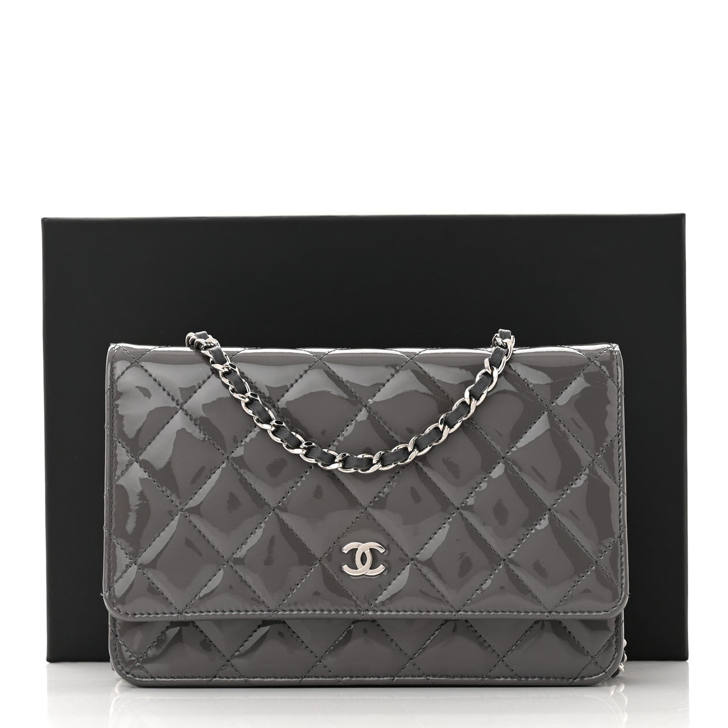 Patent Quilted Wallet On Chain WOC Grey