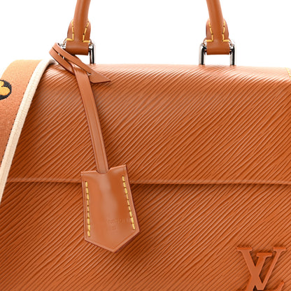 Louis Vuitton Epi Cluny Mini Gold Honey 13 of 19