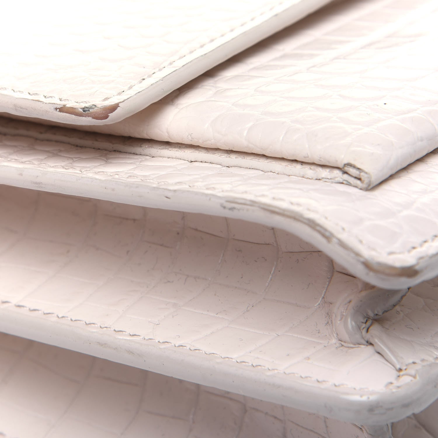 Saint Laurent Calfskin Crocodile Embossed Medium Monogram Sunset Blanc Vintage 16 of 23