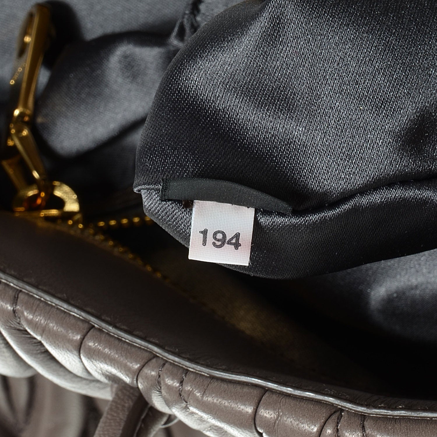 Miu Miu Matelasse Leather Tote Argilla 8 of 9