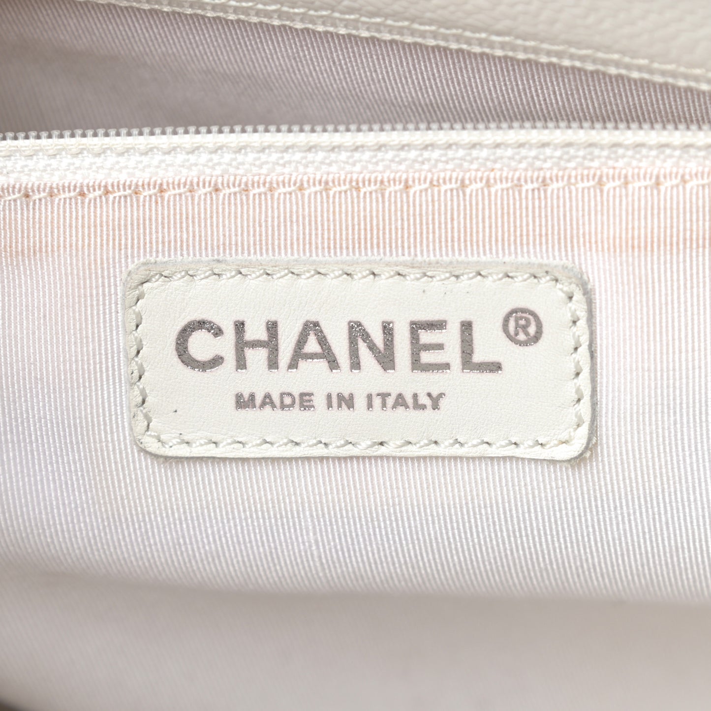 Caviar Quilted Grand Shopping Tote GST White