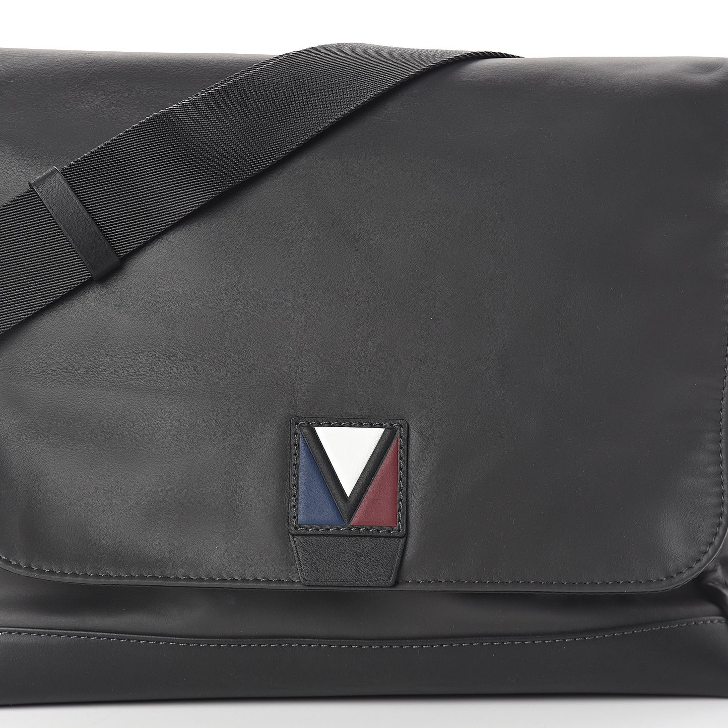 Calfskin Cross V Messenger Asphalt