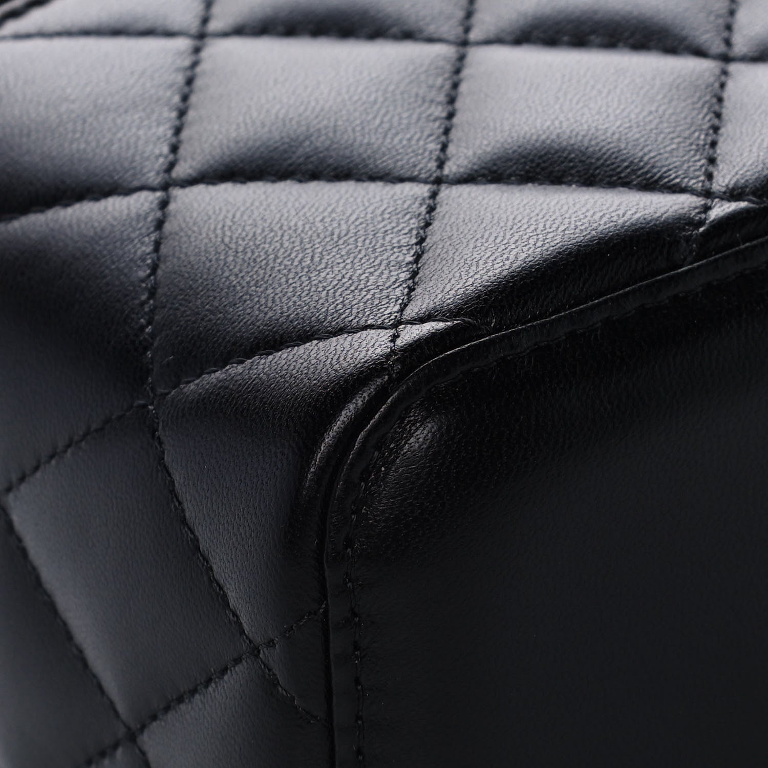 Chanel Lambskin Quilted Pearl Crush Small Vanity Case With Chain Black 10 of 14