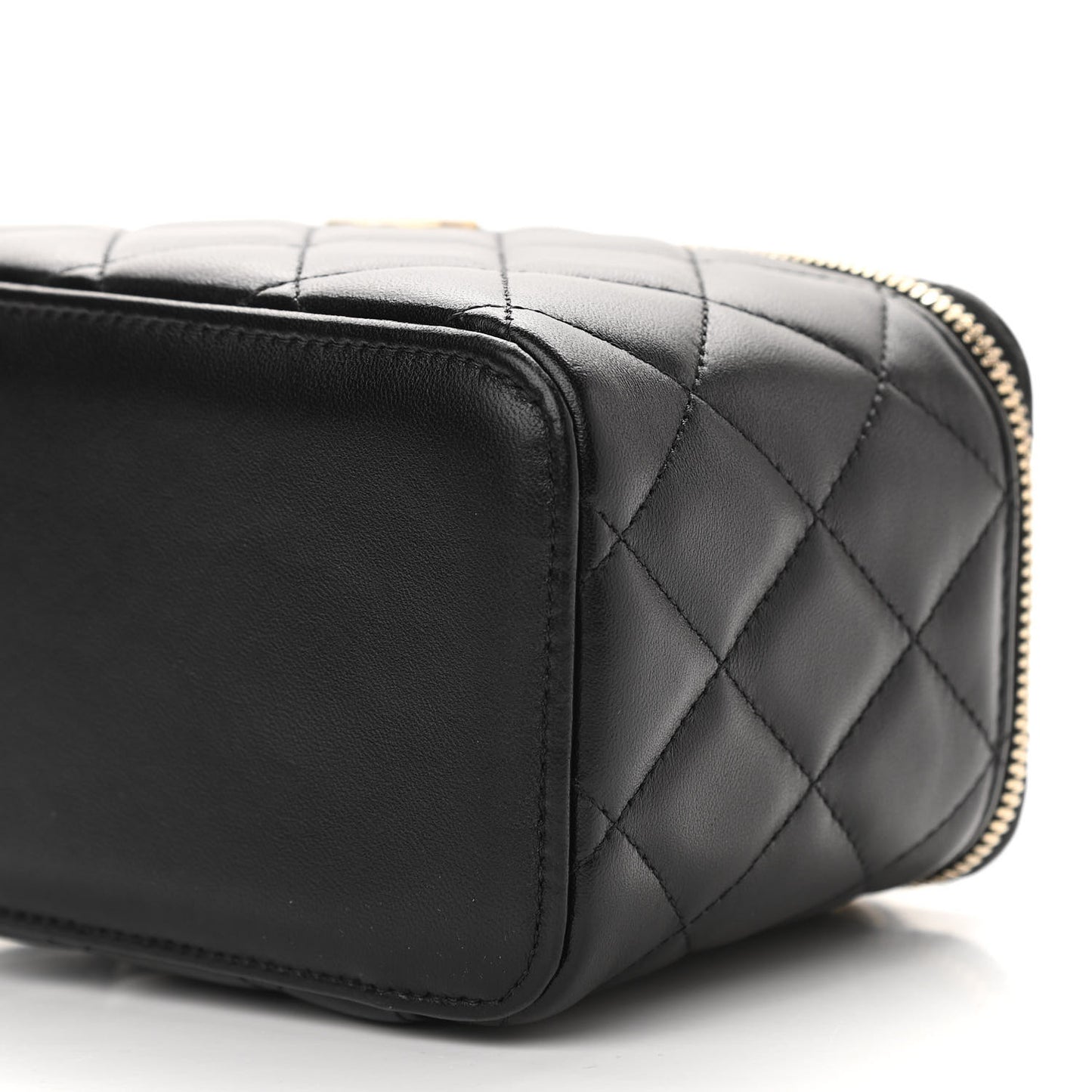 Lambskin Quilted Small Top Handle Vanity Case With Chain Black