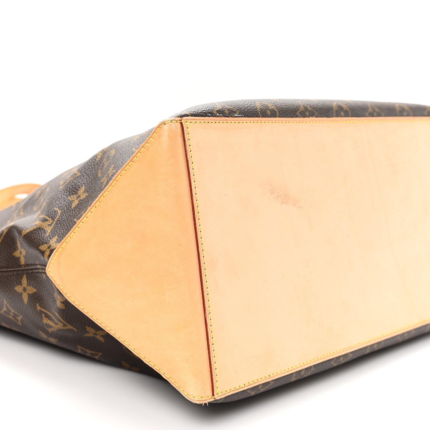 Louis Vuitton Monogram Cabas Mezzo 8 of 9