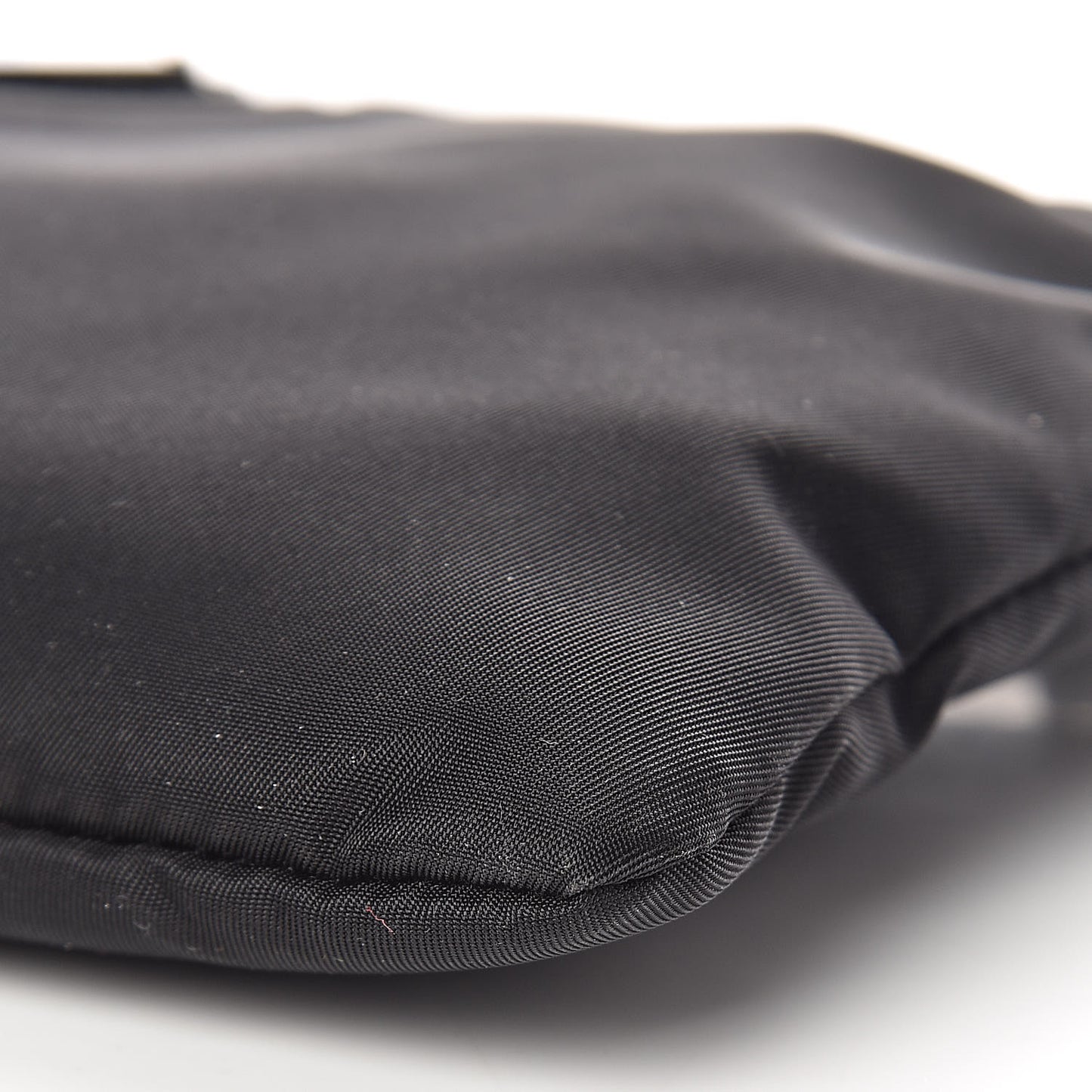 Tessuto Nylon Vela Wristlet Black