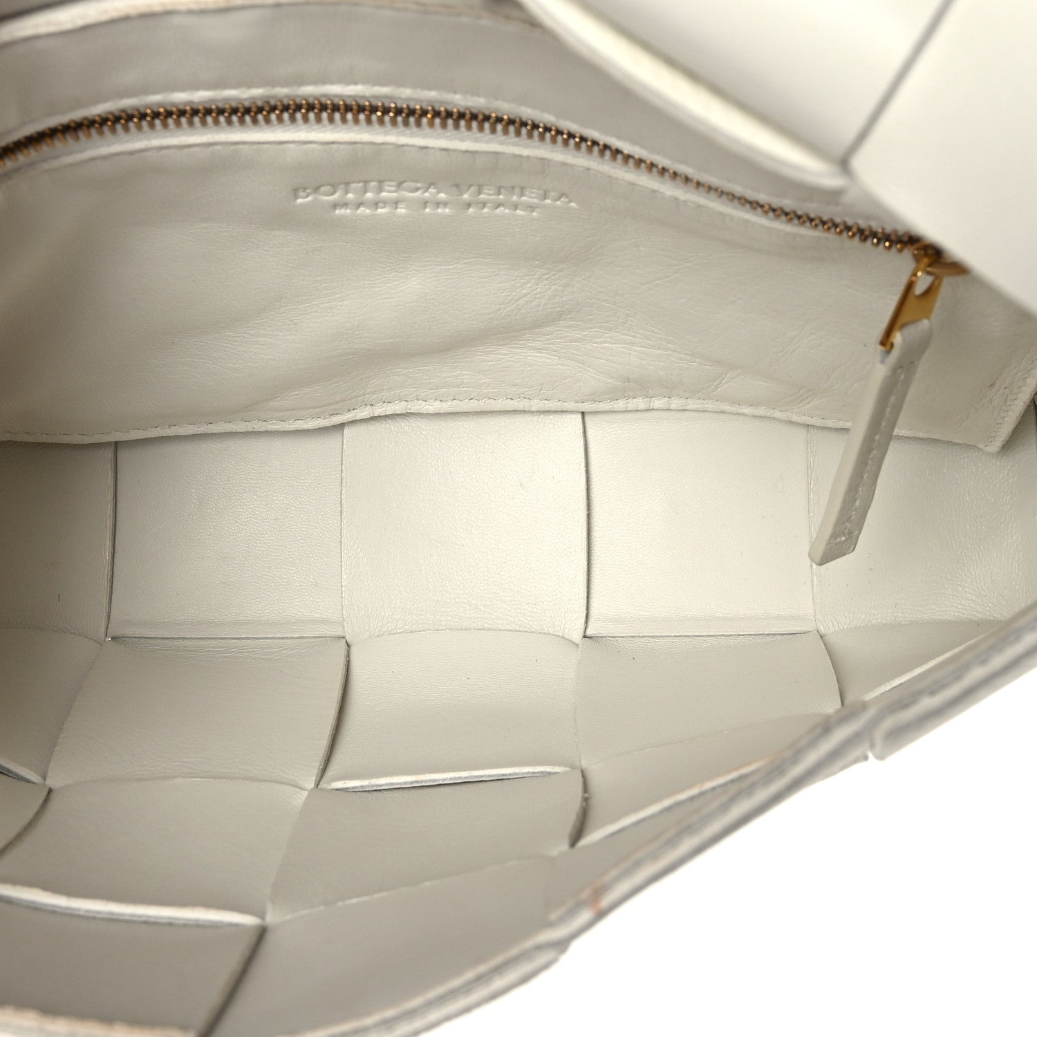Bottega Veneta Grained Calfskin Maxi Intrecciato Cassette Crossbody Bag White 5 of 8