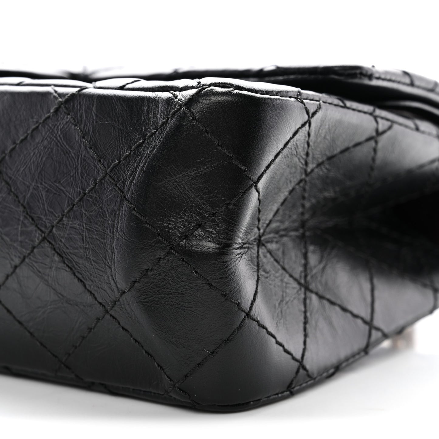 Aged Calfskin Quilted 2.55 Reissue 225 Flap Black Black