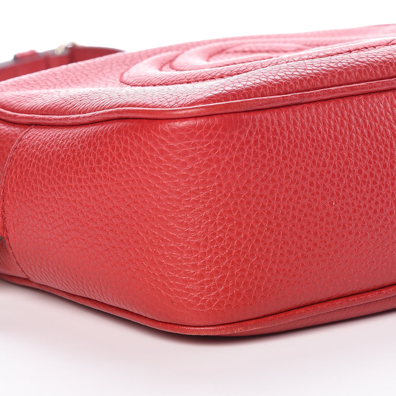 Gucci Pebbled Calfskin Small Soho Disco Bag Tabasco Red 8 of 17