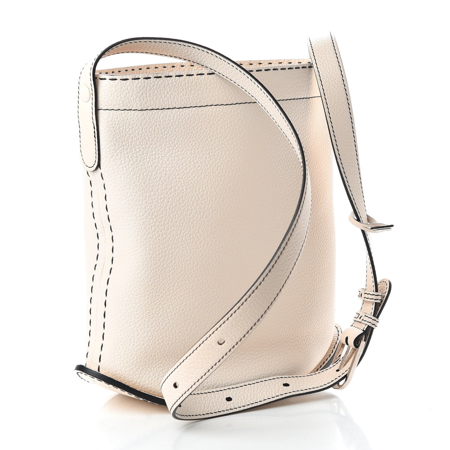 Taurillon Pin Daily Surpique Bucket Ivory