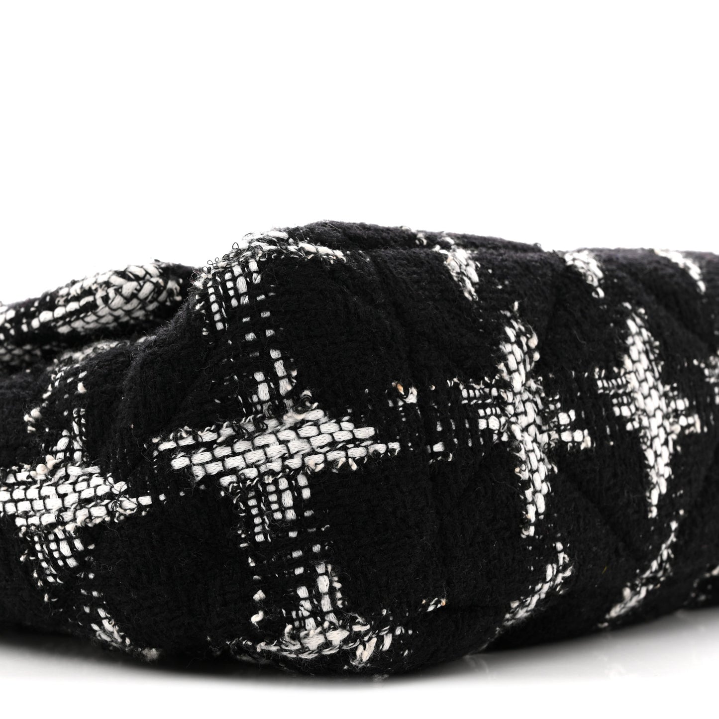 Tweed Quilted Maxi Chanel 19 Flap Black White