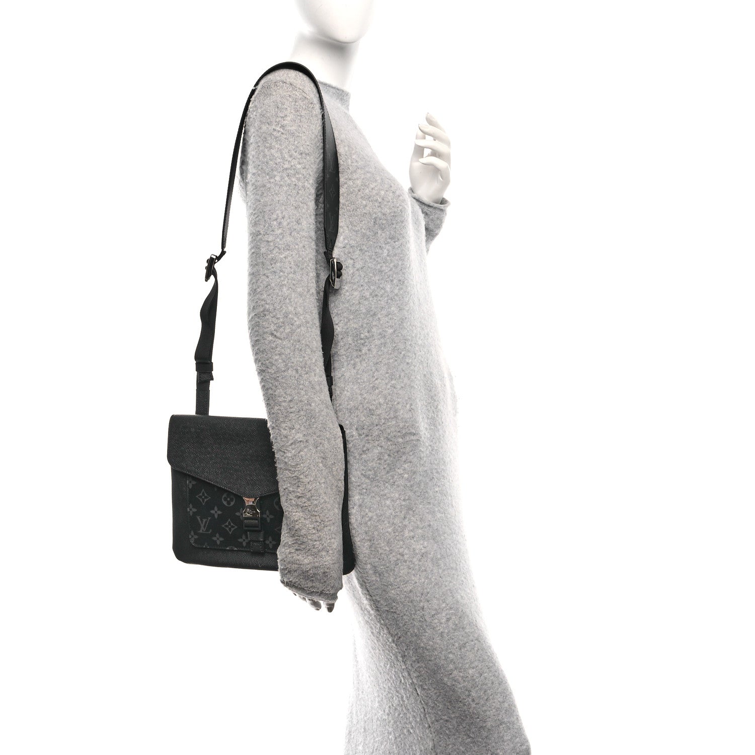 Louis Vuitton Taigarama Outdoor Flap Messenger Black 2 of 9