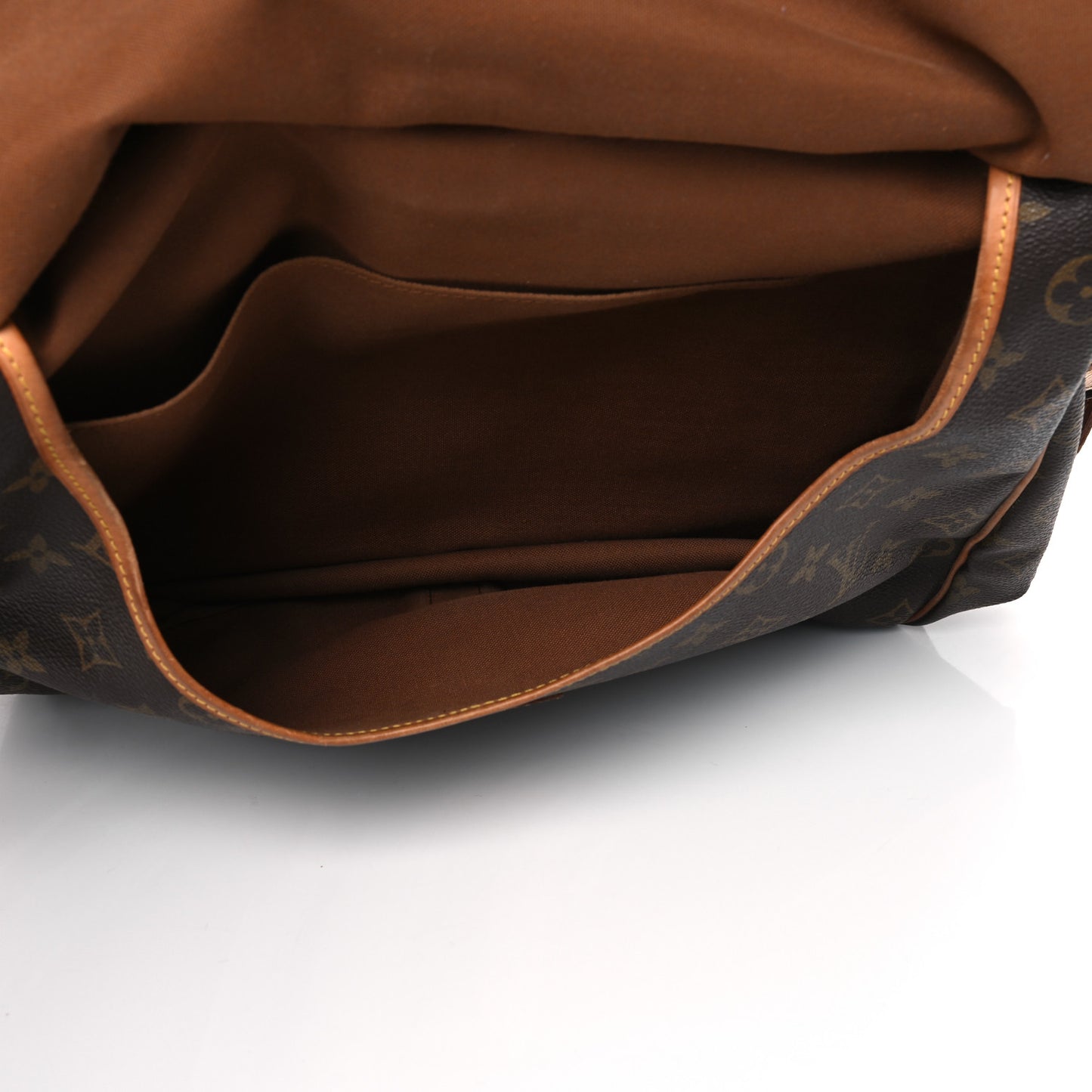 Monogram Saumur 35