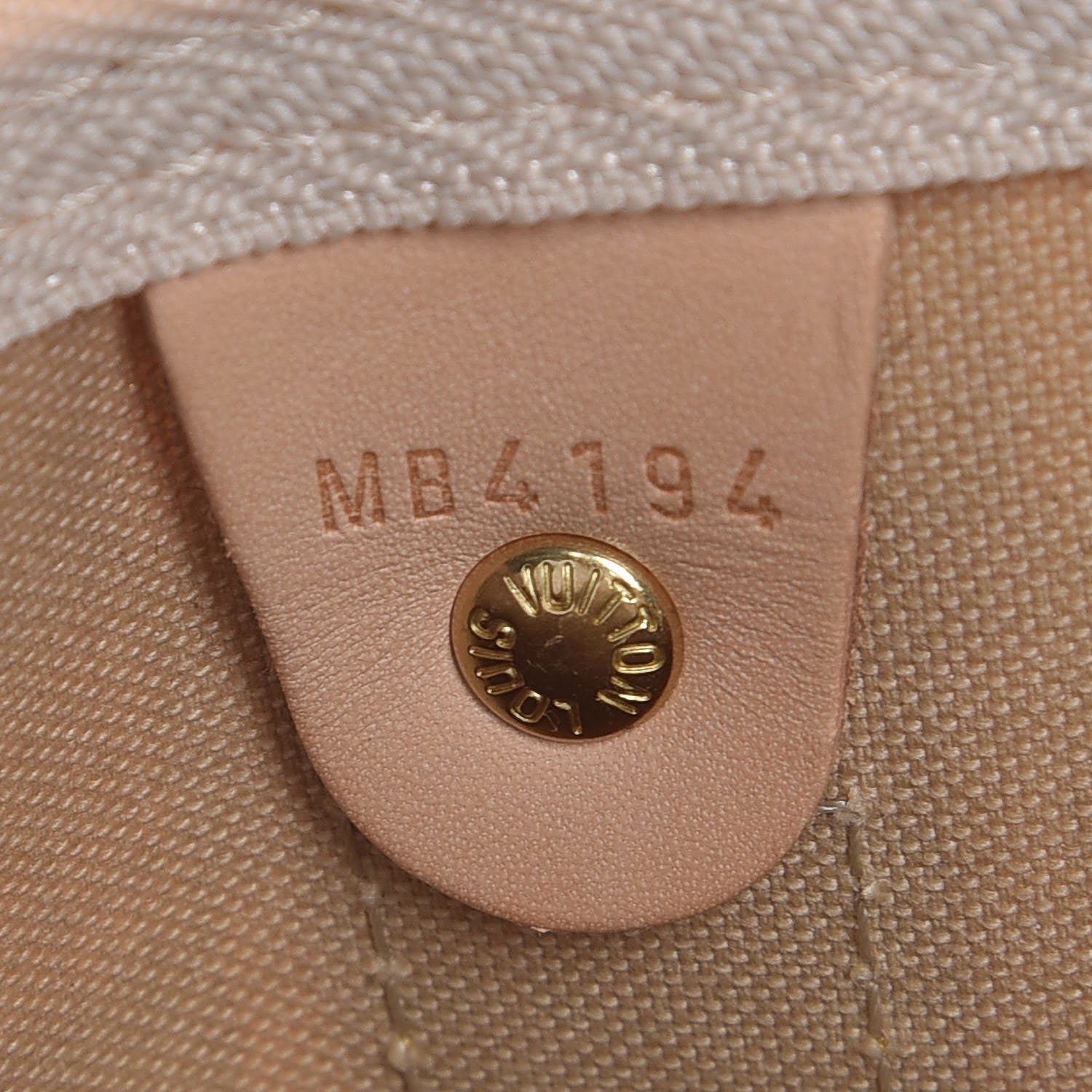 Louis Vuitton Damier Azur Keepall Bandouliere 45 8 of 8