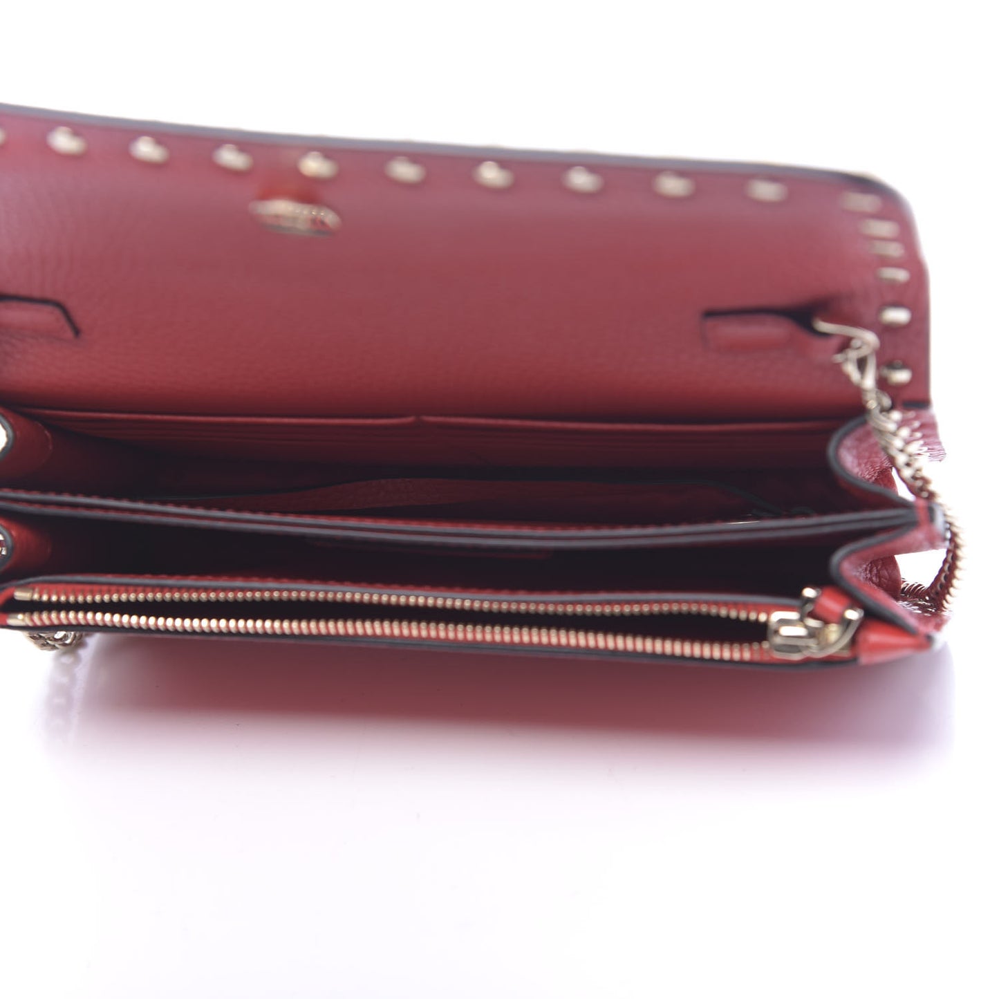 Pebbled Calfskin Rockstud Flap Wallet On Chain Rouge Pur
