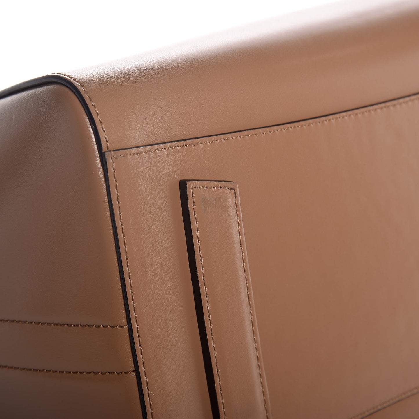 Shiny Lord Calfskin Medium Antigona Dark Beige