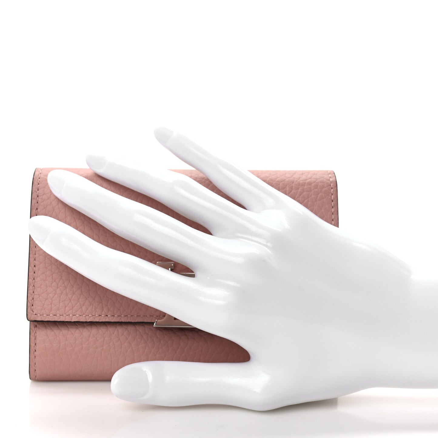 Taurillon Capucines Compact Wallet Magnolia