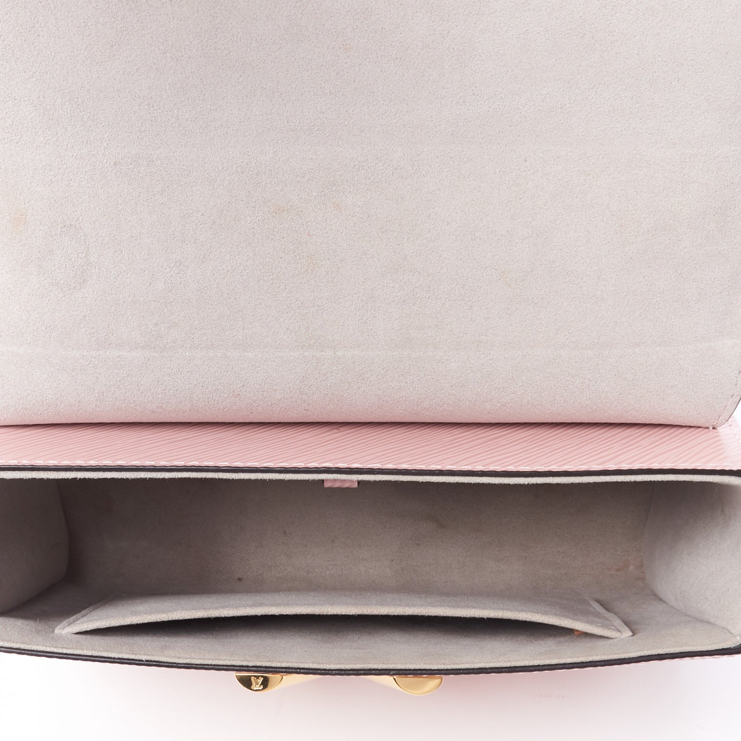Epi Couture’s Flower Twist Shoulder Bag MM Rose Ballerine