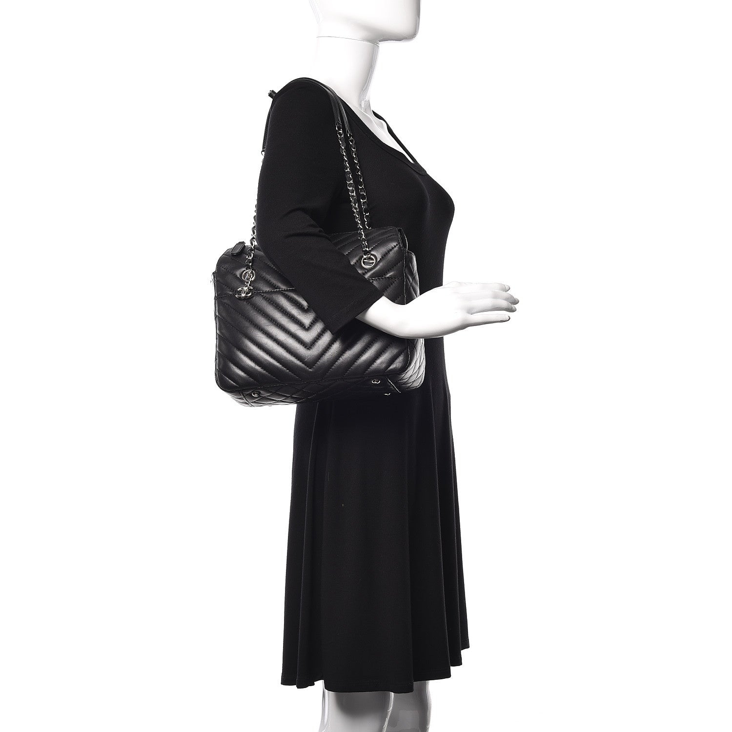 Chanel Lambskin Surpique Chevron Quilted Tote Black 2 of 14