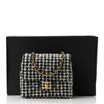 Chanel Tweed Houndstooth Quilted Mini Square Flap White Black 11 of 11