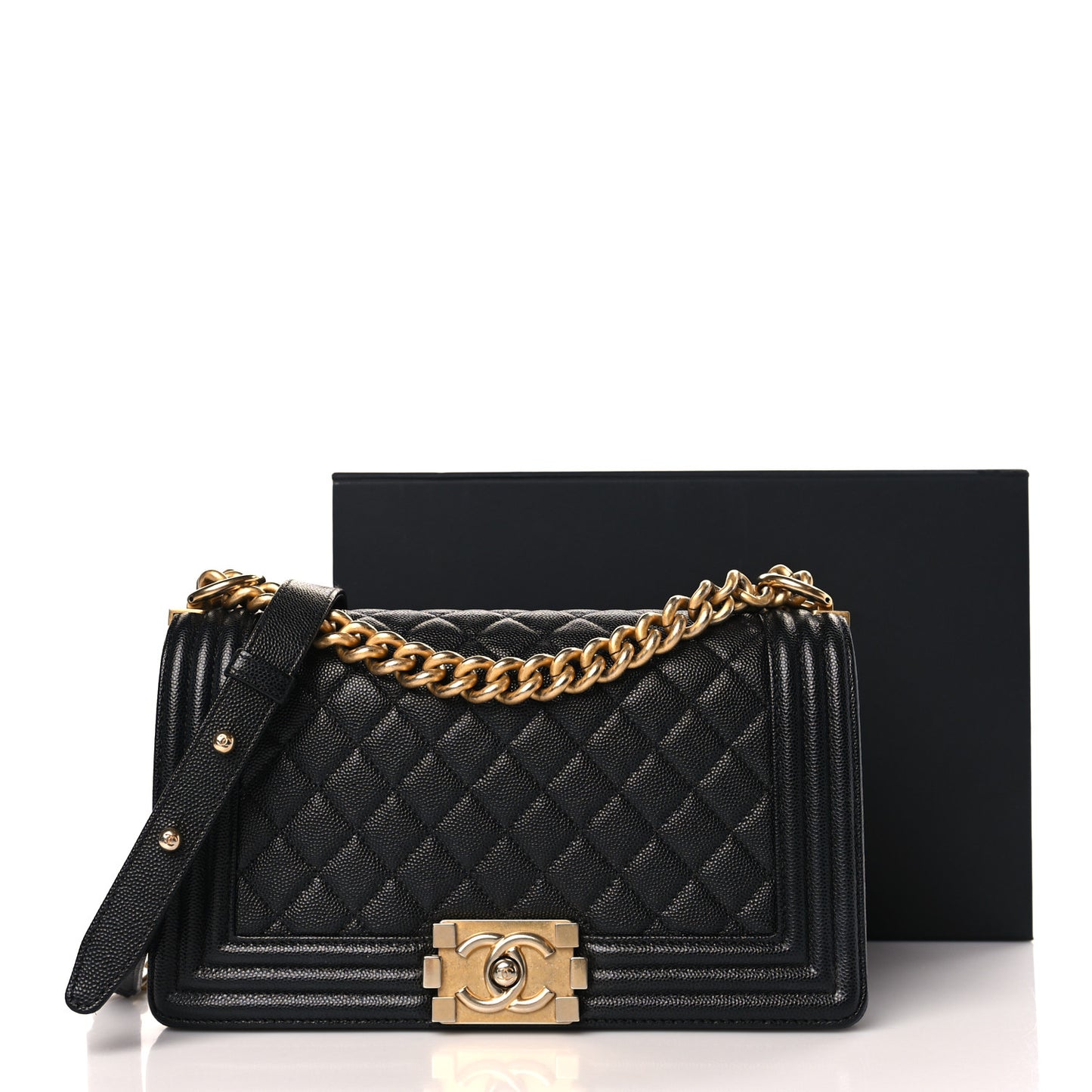 Caviar Quilted Medium Boy Flap Black