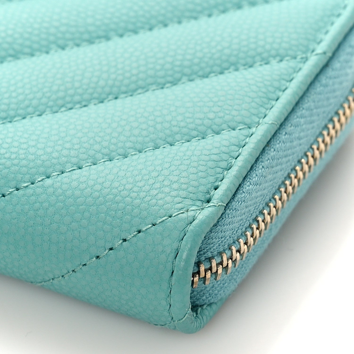 Chanel Caviar Flat Chevron Quilted Zip Coin Purse Green 9 of 10